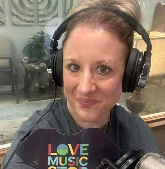 You are currently viewing Brittany Cleaver Murray, KY Obituary,Froggy 103.7 as “Emmy Green  on Air Personality  Killed in Domestic Violence